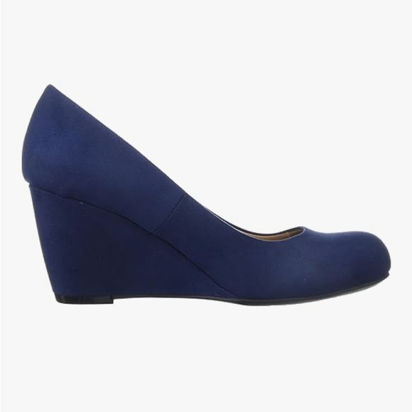 Chinese Laundry Nima Wedge Pump Elegant Navy Excellent Condition Women’s Sz 6.5 - Picture 9 of 10